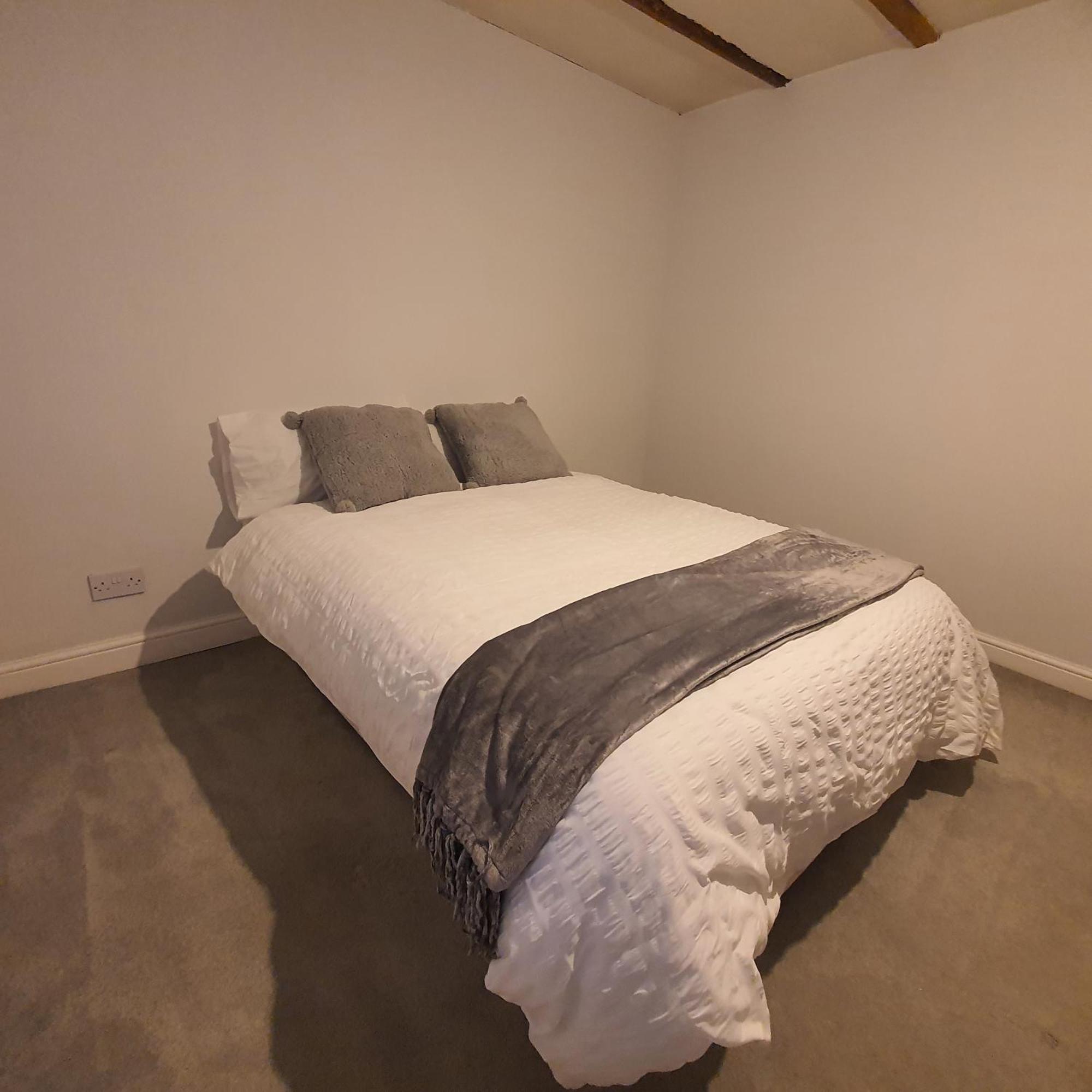 Beautiful And Cozy 2 Bedroom Apartment ビラリキー エクステリア 写真